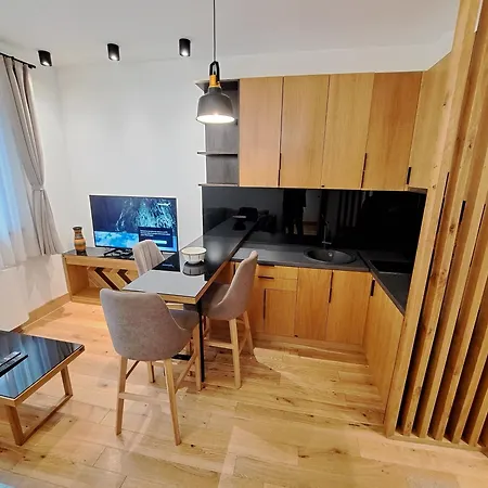 Casa Di Legno 3,6,9 شقة كوباونيك